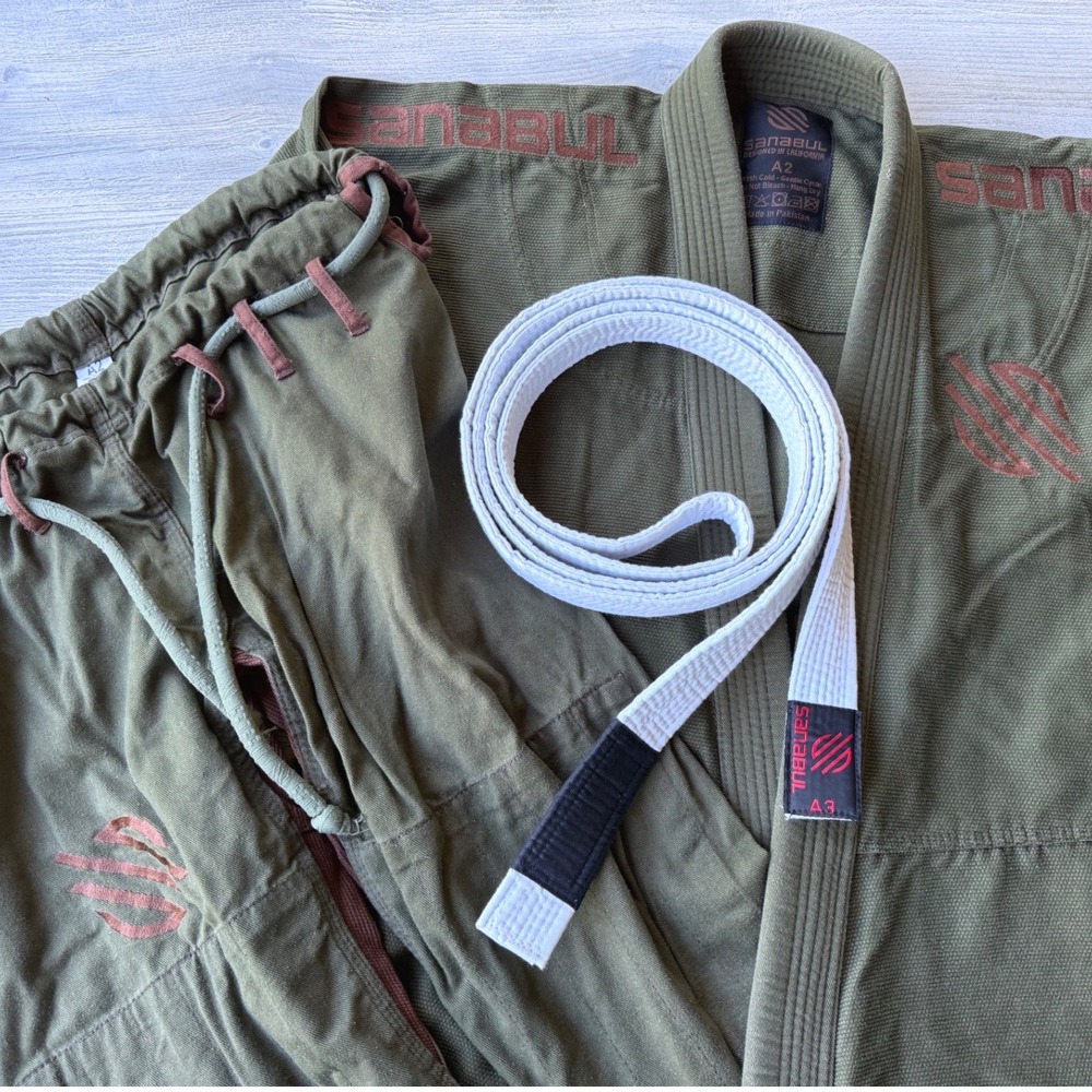 Sanabul BJJ Gi Set A2 Olive Green Jiu Jitsu Uniform Jacket Pants White Belt A3